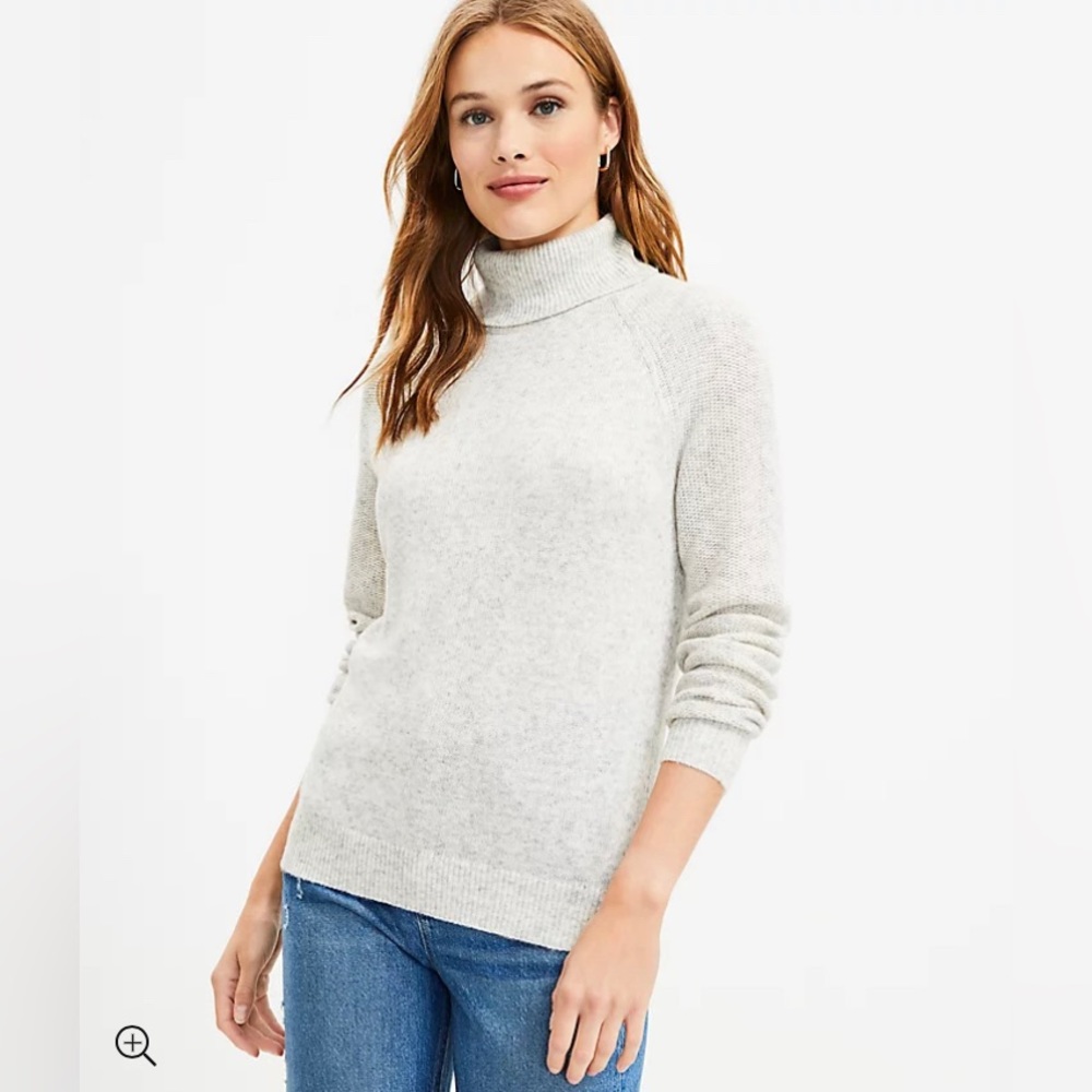 LOFT NWT Stitchy Turtleneck Sweater‎
